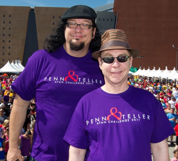  Penn & Teller, Grand Marshalls of the walk, pictured at The AFAN 21st ANNUAL AIDS WA Photo
