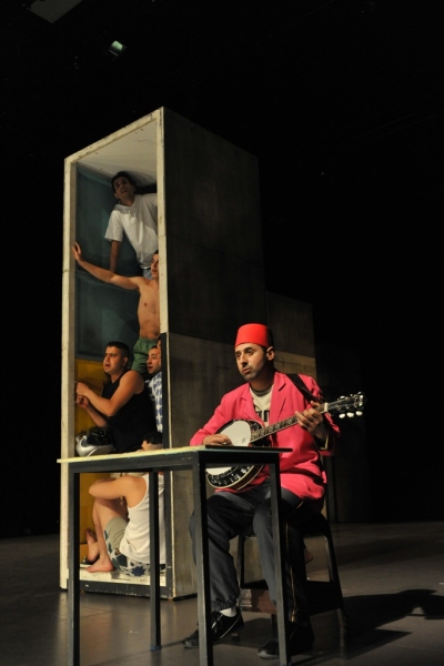 Photo Flash: Groupe Acrobatique de Tangiers Opens 'CHOUF OUCHOU' in London  Image