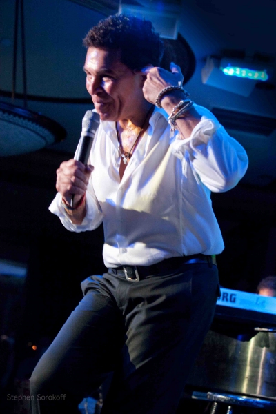 Photo Coverage: Clint Holmes Plays Feinstein's Image