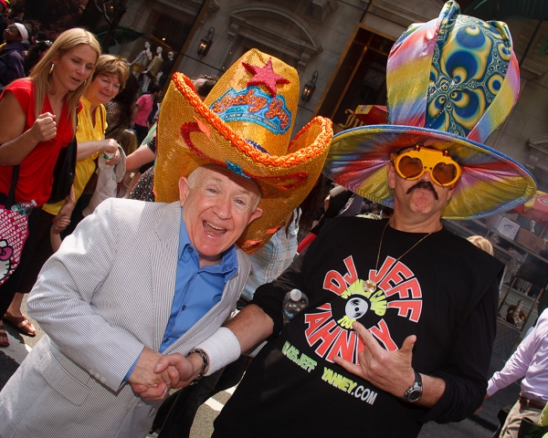 Photo Coverage: LUCKY GUY's Leslie Jordan Visits Easter Parade! Image