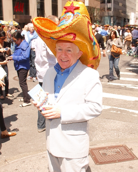 Photo Coverage: LUCKY GUY's Leslie Jordan Visits Easter Parade! Image