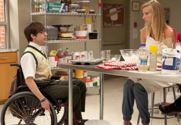 Photo Flash: First Look at GLEE's 'Prom Queen'  Image