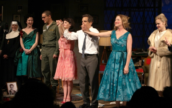 Photo Coverage: THE HOUSE OF BLUE LEAVES Curtain Call Image