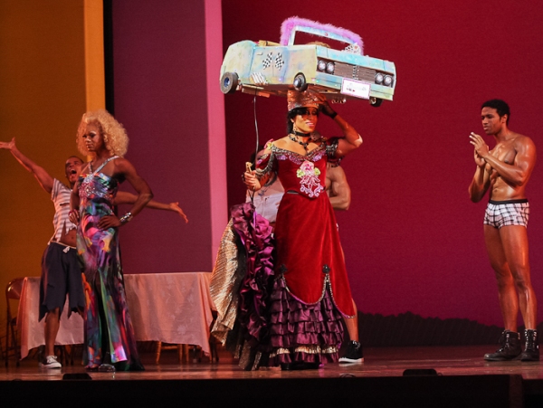 Photo Coverage: 2011 BC/EFA Easter Bonnet Competition - Sneak Preview! Image