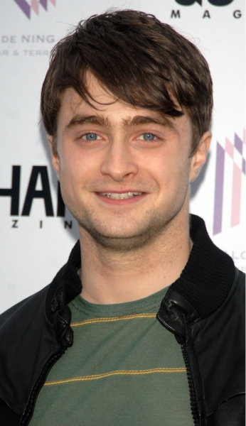 Photo Flash: Daniel Radcliffe Celebrates Gotham Magazine Cover Image