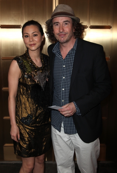 Photo Coverage: THE HOUSE OF BLUE LEAVES Opening Theatre Arrivals Image