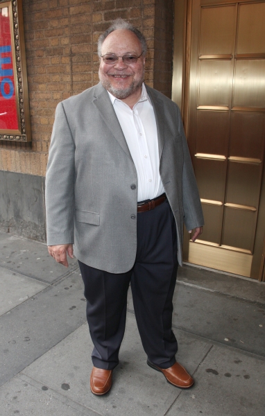 Photo Coverage: THE HOUSE OF BLUE LEAVES Opening Theatre Arrivals Image