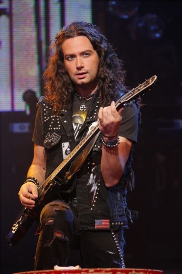Photo Flash: ROCK OF AGES Visits National Theatre Image