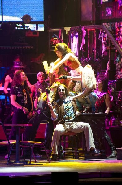 Photo Flash: ROCK OF AGES Visits National Theatre Image