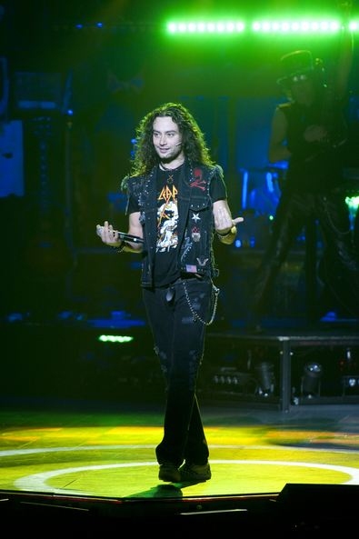Photo Flash: ROCK OF AGES Visits National Theatre Image
