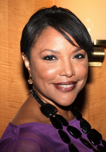 Lynn Whitfield attending the New Federal Theatre Press Conference at Trump Place, New Photo