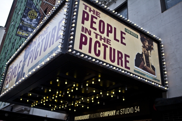Photo Coverage: THE PEOPLE IN THE PICTURE Red Carpet Image