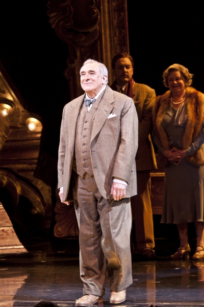 Photo Coverage: THE PEOPLE IN THE PICTURE - Curtain Call & Party! Image