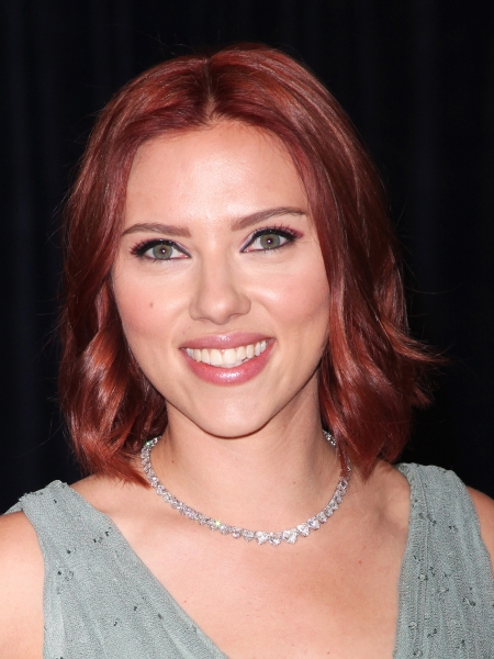 Scarlett Johansson attending the White House Correspondents' Association (WHCA) dinne Photo