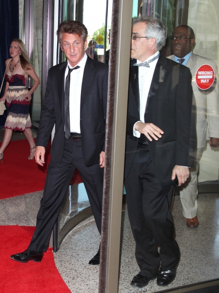 Photo Coverage: Stars at the 2011 White House Correspondents' Dinner - Part 2 Image