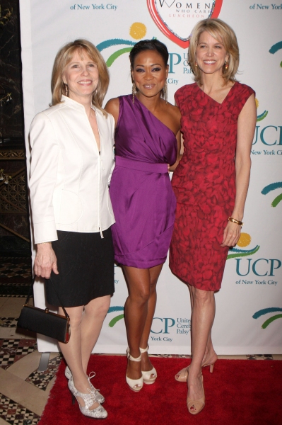 Donna Hanover, Robin Givens and Paula Zahn 
 Photo