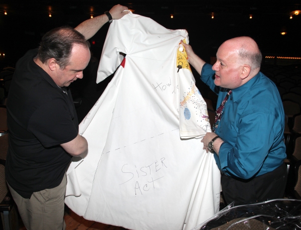 Photo Coverage: THE PEOPLE IN THE PICTURE Gypsy Robe Ceremony Image
