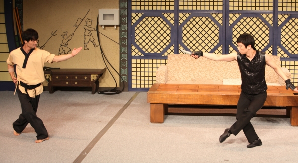 Photo Coverage: JUMP Meets the Press Image