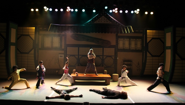 Photo Coverage: JUMP Meets the Press Image