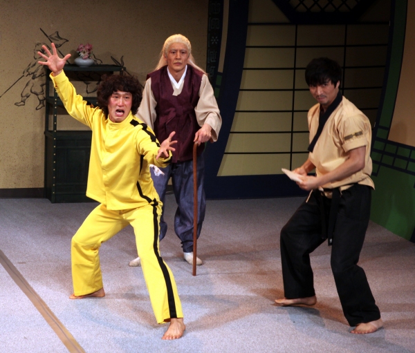 Photo Coverage: JUMP Meets the Press Image