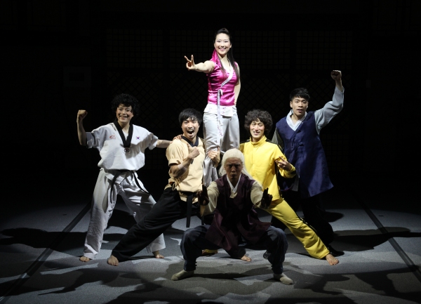 Photo Coverage: JUMP Meets the Press Image