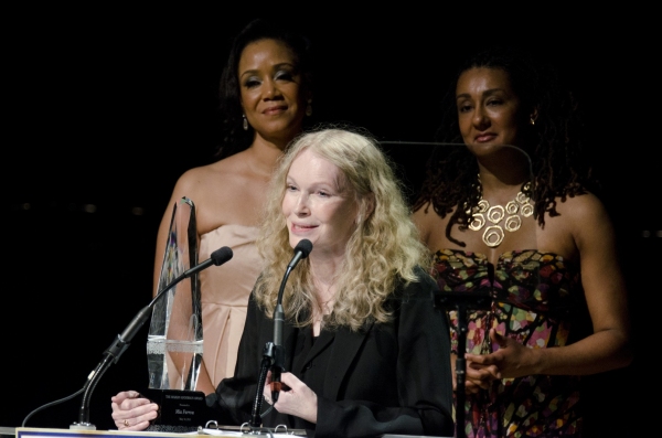 Photo Coverage: Mia Farrow Receives Marion Anderson Award in Philadelphia Image