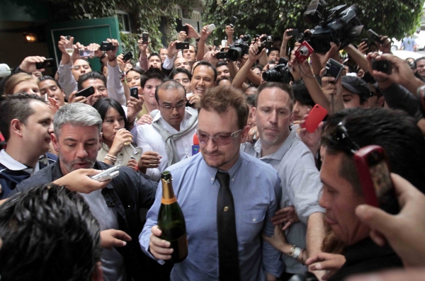 Photo Coverage: U2 Touches Down in Mexico as SPIDER-MAN Begins Previews  Image