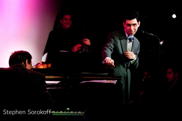 Photo Coverage: 'HAVE STRINGS, WILL SWING' - Aaron Weinstein Plays the Metropolitan Room Image