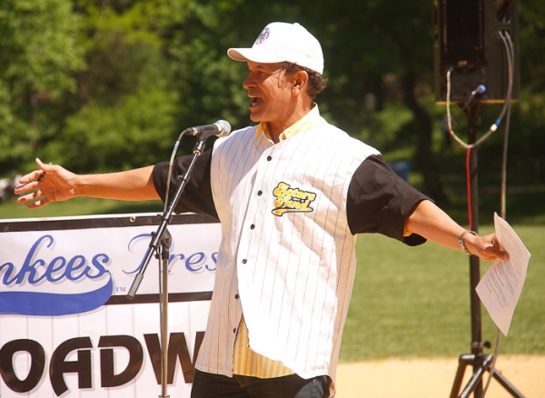 Photo Coverage: Tveit, CATCH ME, Falco & More Kick Off Broadway Show Softball League 