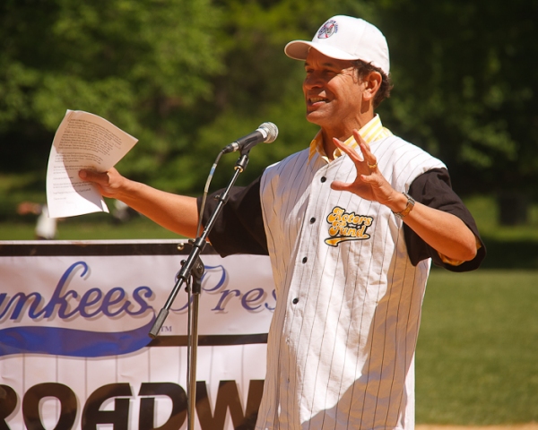 Photo Coverage: Tveit, CATCH ME, Falco & More Kick Off Broadway Show Softball League 