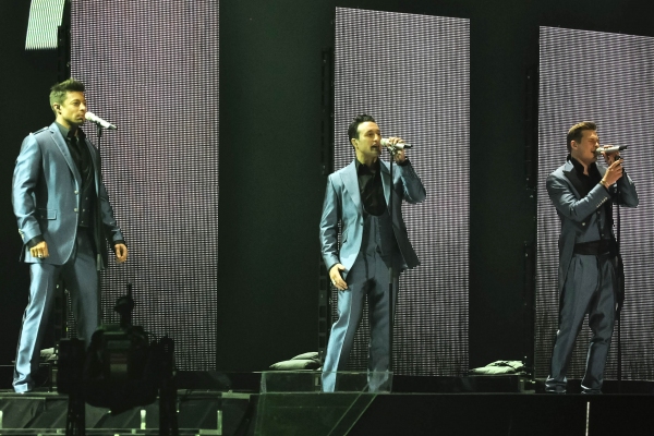 Photo Flash: Eurovision Song Contest  Final Dress Rehearsal Image