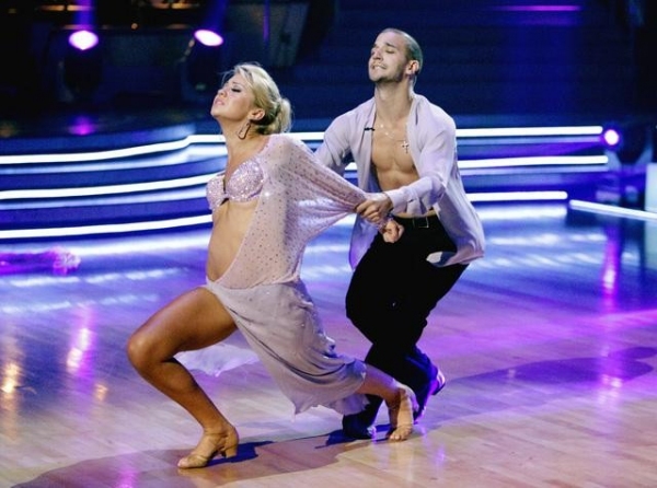 Photo Flash: The DANCING WITH THE STARS Semi-Finals! Image