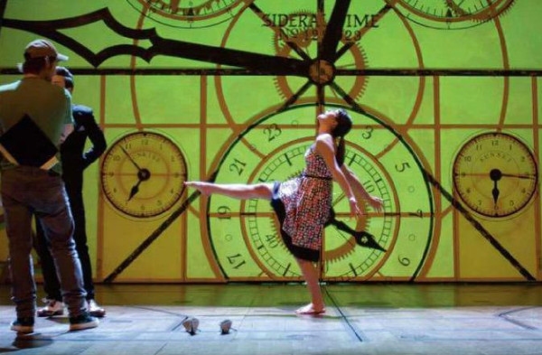 Photo Flash: Lea Michele Visits Set of WICKED for GLEE! Image