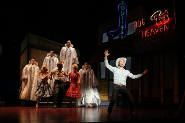 Photo Flash: LUCKY GUY Production Shots Released! Image