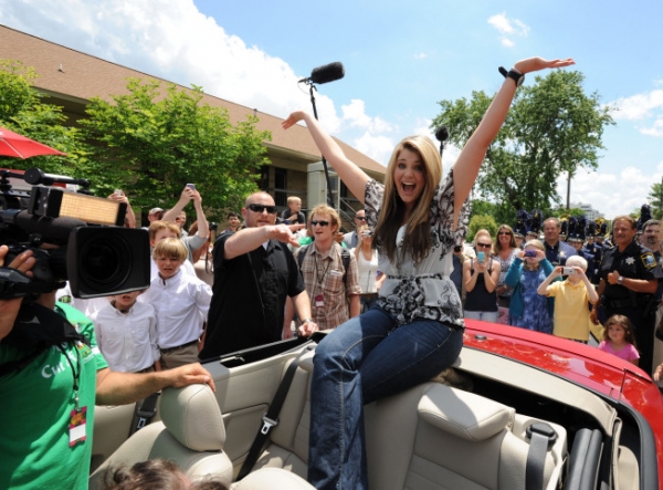 Photo Flash: Top 3 Travel Home on AMERICAN IDOL Image
