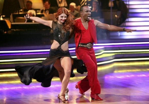 Photo Flash: Hines Ward Wins DANCING WITH THE STARS! 