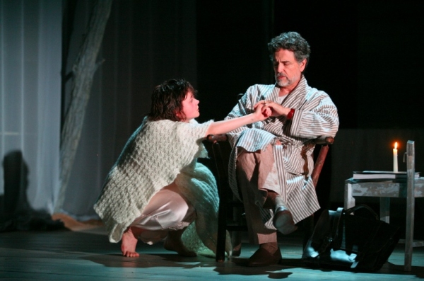 Photo Flash: Carey Mulligan, Chris Sarandon, et al. in THROUGH A GLASS DARKLY Image