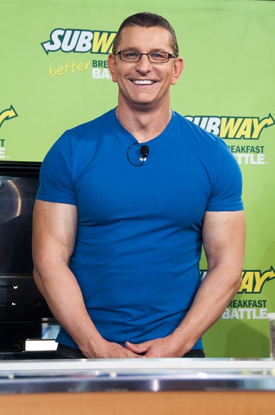 Photo Coverage: Celebrity Chef Robert Irvine Challenges ROCK OF AGES in Subway's Contest Image
