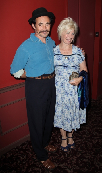Photo Coverage: MORMON, Foster, Rylance & More Win Big at Outer Critics Circle Awards! Image