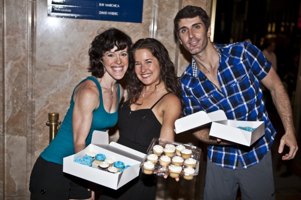 Leah Zepel, Rachel Frankenthal and Ryan Sander passing out cupcakes after the show! Photo