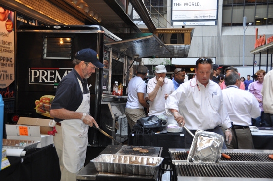 Photo Coverage: Memphis BBQ In Shubert Alley Image