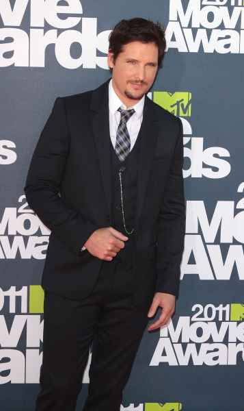 Photo Coverage: 2011 MTV Movie Awards Red Carpet Image