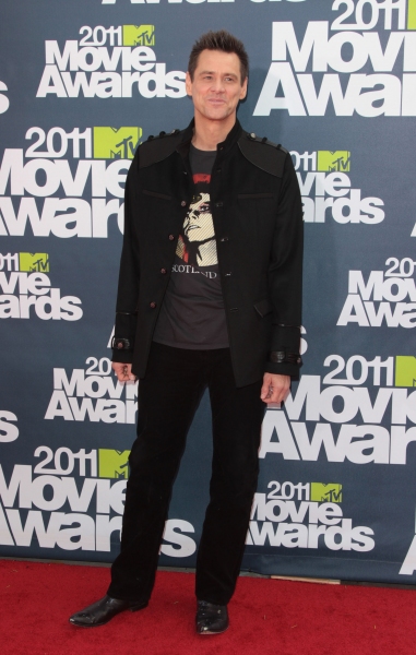 Photo Coverage: 2011 MTV Movie Awards Red Carpet Image