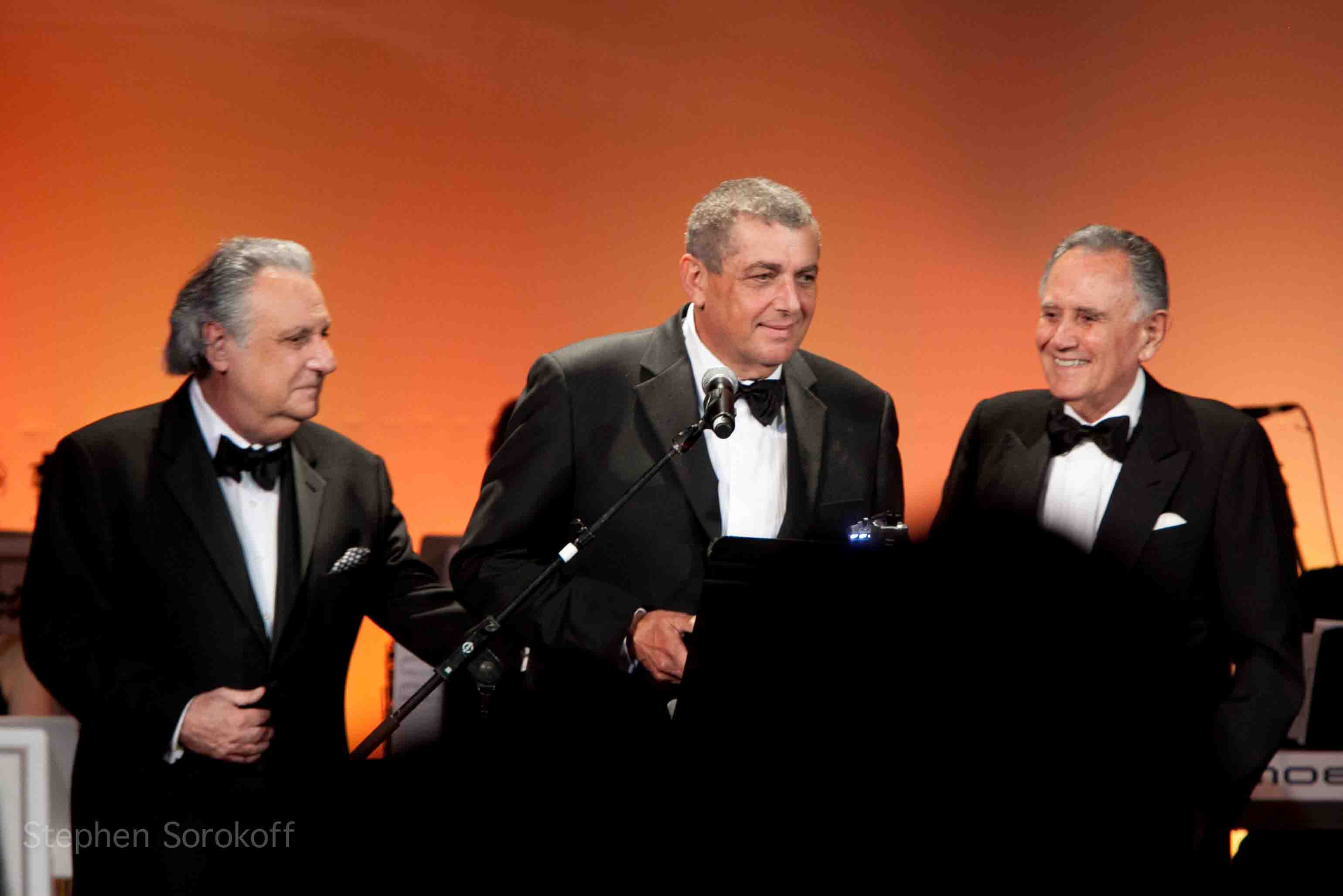 Photo Coverage: The Friar's Foundation Honors Connie Francis and Leonard A. Wilf at Applause Award Gala Image