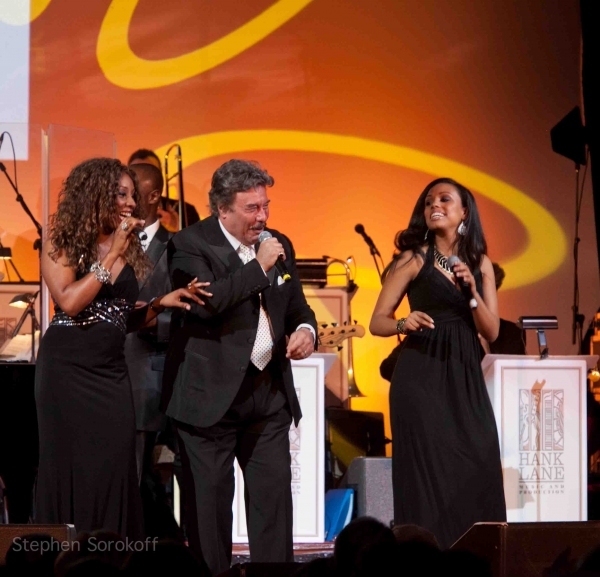 Photo Coverage: The Friar's Foundation Honors Connie Francis and Leonard A. Wilf at Applause Award Gala Image