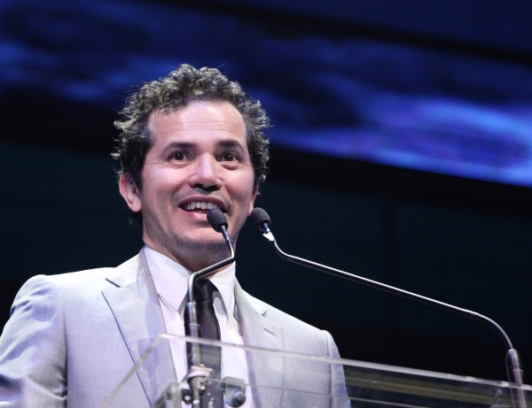 John Leguizamo Photo