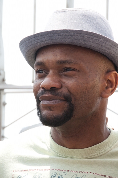 Photo Coverage: 2011 Tony Nominees Visit the Empire State Building! Image