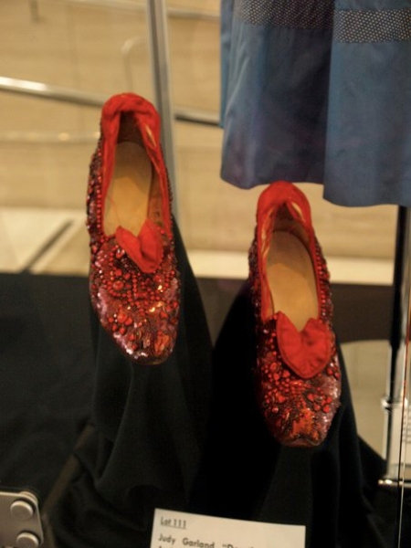 Photo Flash: A Glimpse at Paley Center's Debbie Reynolds Exhibit! Image