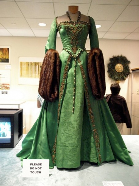 Photo Flash: A Glimpse at Paley Center's Debbie Reynolds Exhibit! Image