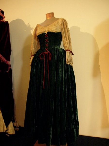 Photo Flash: A Glimpse at Paley Center's Debbie Reynolds Exhibit! Image